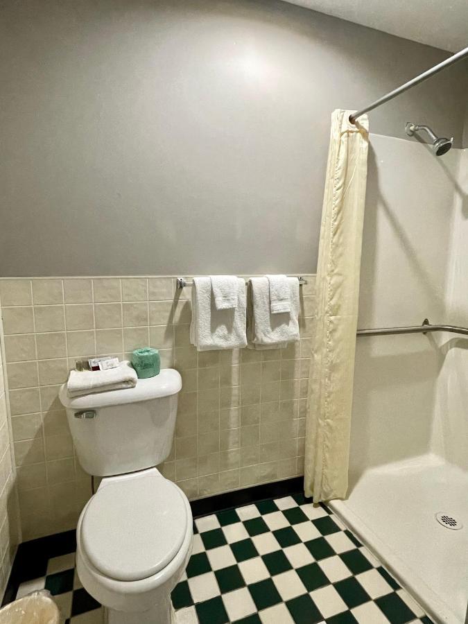 Livingston Overton Motel المظهر الخارجي الصورة