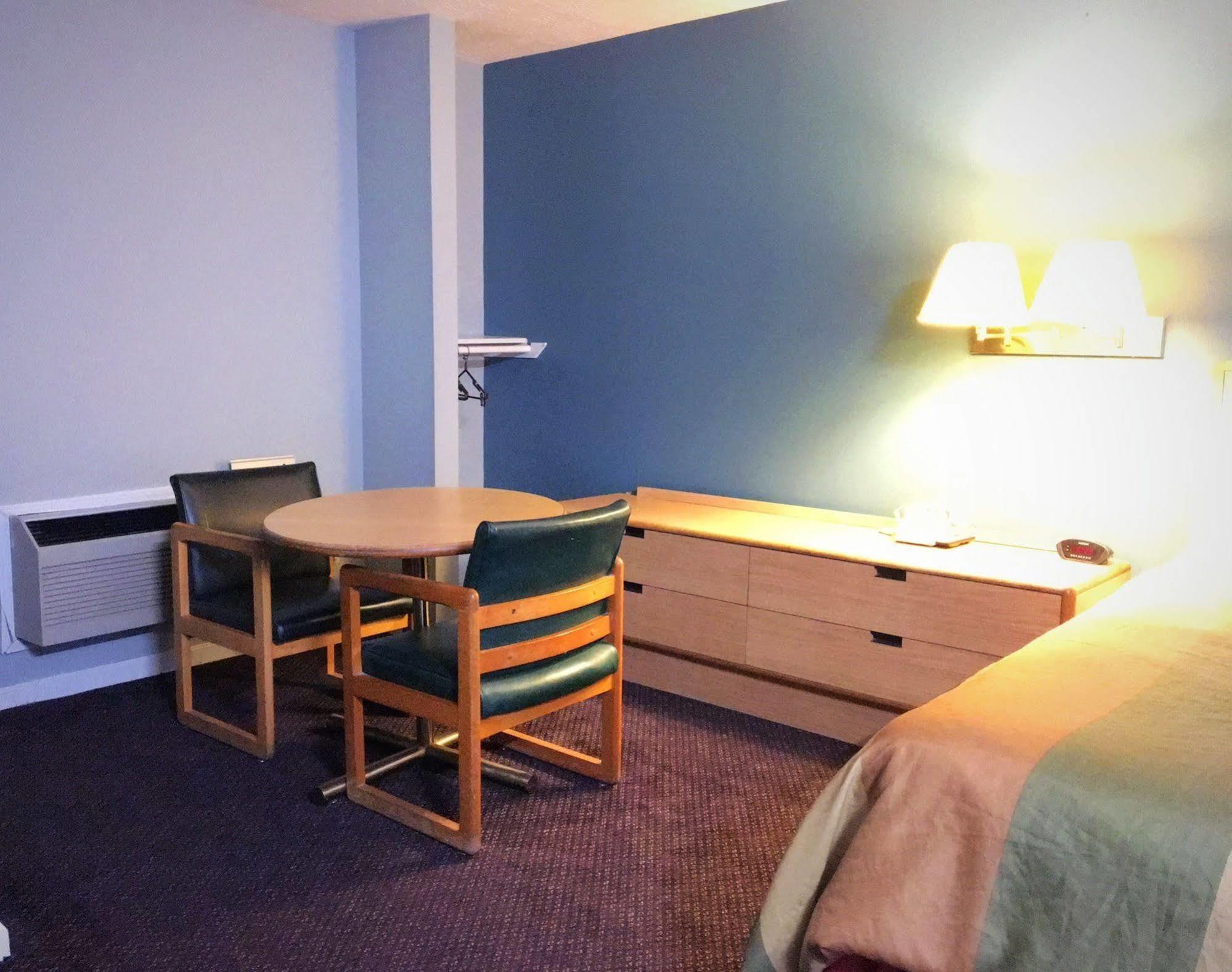 Livingston Overton Motel المظهر الخارجي الصورة